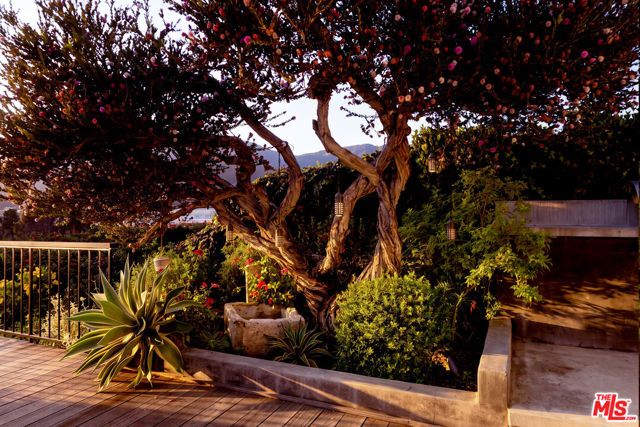 221 Tranquillo Road, Los Angeles, CA 90272