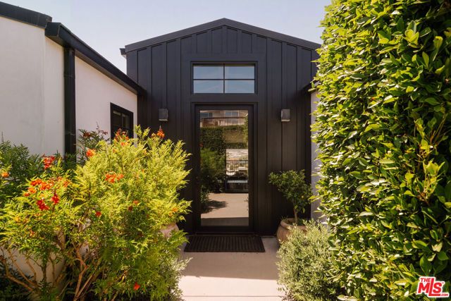 221 Tranquillo Road, Los Angeles, CA 90272