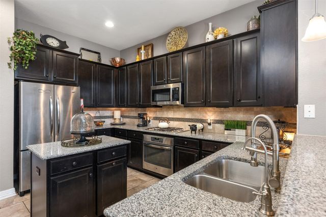 335 Lombardia DR 19E, Austin, TX 78734