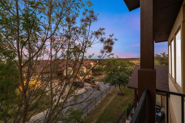 335 Lombardia DR 19E, Austin, TX 78734