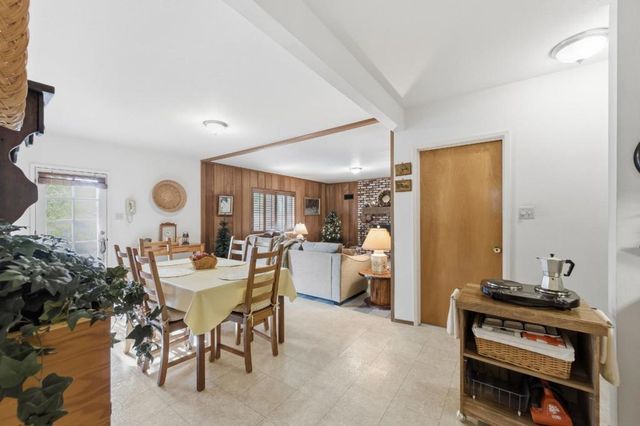 217 Bay View Drive, San Carlos, CA 94070