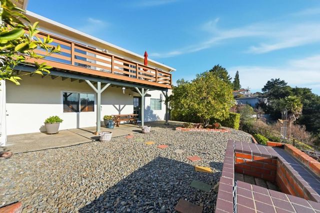 217 Bay View Drive, San Carlos, CA 94070