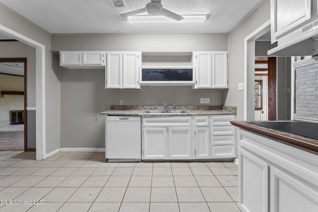 11070 Cedar Street, Gulfport, MS 39503