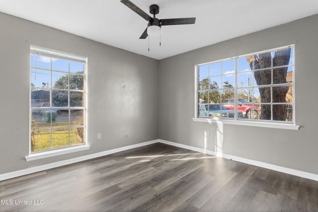 11070 Cedar Street, Gulfport, MS 39503