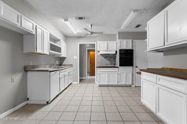 11070 Cedar Street, Gulfport, MS 39503