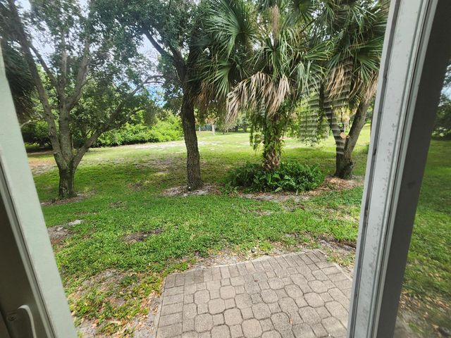 3189 Laurel Ridge Circle, Riviera Beach, FL 33404