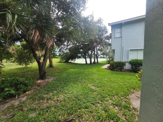 3189 Laurel Ridge Circle, Riviera Beach, FL 33404