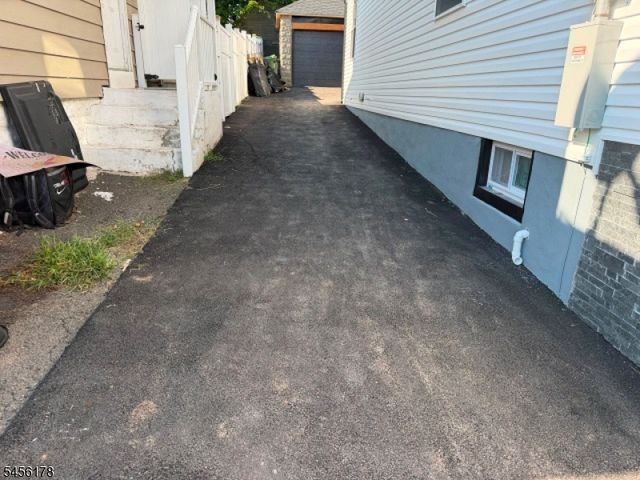 415 E 4Th Ave, Roselle Boro, NJ 07203