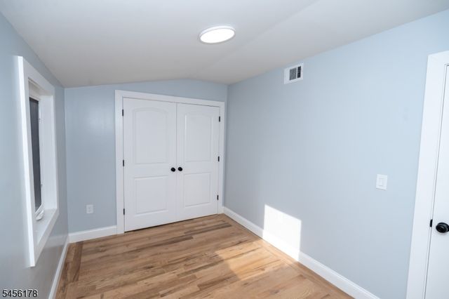 415 E 4Th Ave, Roselle Boro, NJ 07203