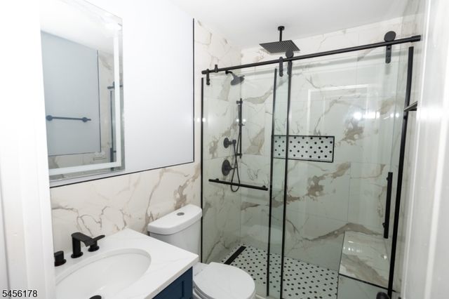 415 E 4Th Ave, Roselle Boro, NJ 07203