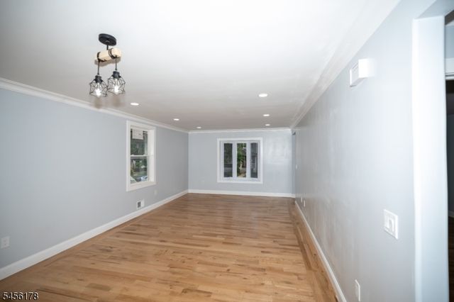 415 E 4Th Ave, Roselle Boro, NJ 07203