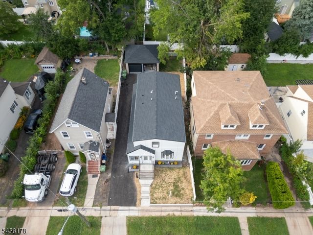 415 E 4Th Ave, Roselle Boro, NJ 07203