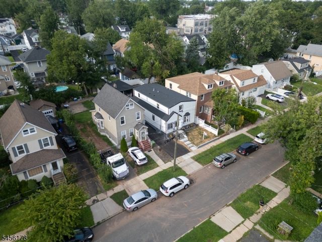 415 E 4Th Ave, Roselle Boro, NJ 07203