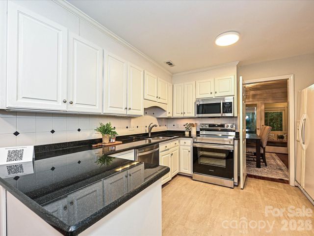 7417 Red Oak Lane, Charlotte, NC 28226