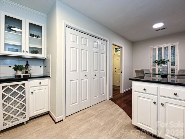 7417 Red Oak Lane, Charlotte, NC 28226