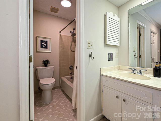 7417 Red Oak Lane, Charlotte, NC 28226