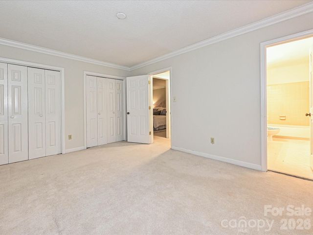 7417 Red Oak Lane, Charlotte, NC 28226