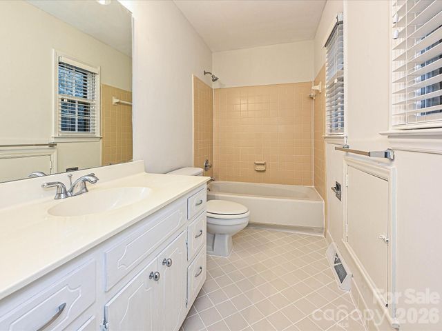 7417 Red Oak Lane, Charlotte, NC 28226