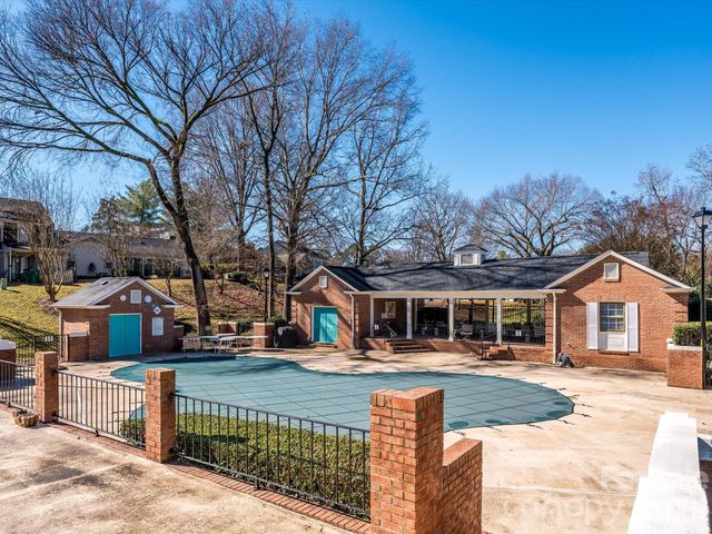 7417 Red Oak Lane, Charlotte, NC 28226