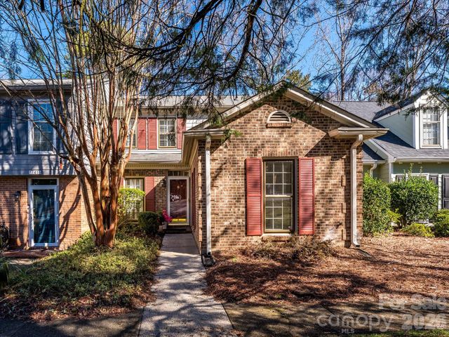 7417 Red Oak Lane, Charlotte, NC 28226