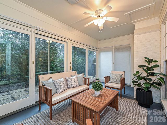 7417 Red Oak Lane, Charlotte, NC 28226