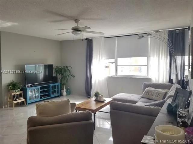 1301 NE Miami Gardens Drive 1215W, Miami, FL 33179