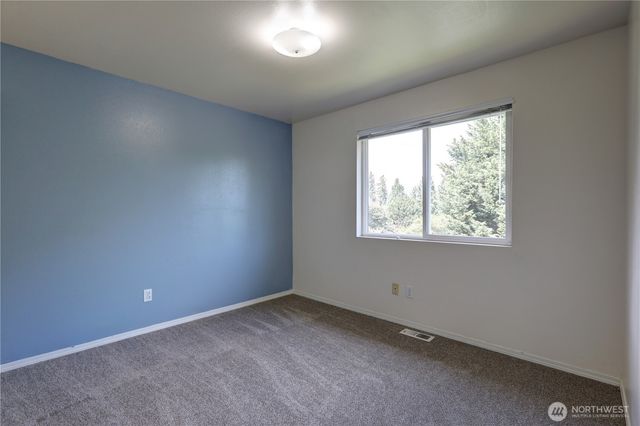 2208 S 380th Street, Federal Way, WA 98003
