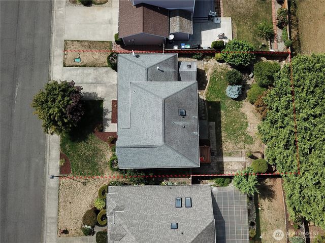 2208 S 380th Street, Federal Way, WA 98003