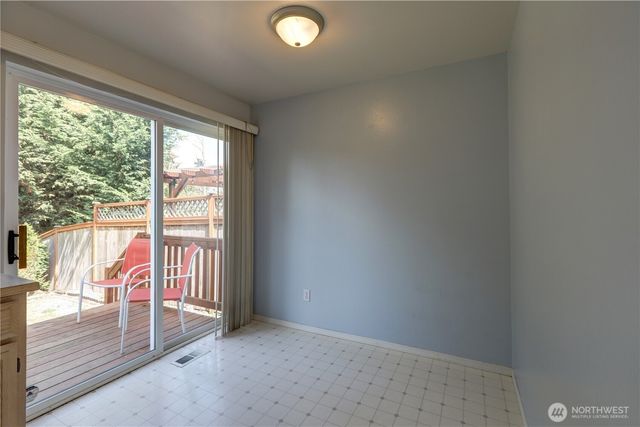 2208 S 380th Street, Federal Way, WA 98003