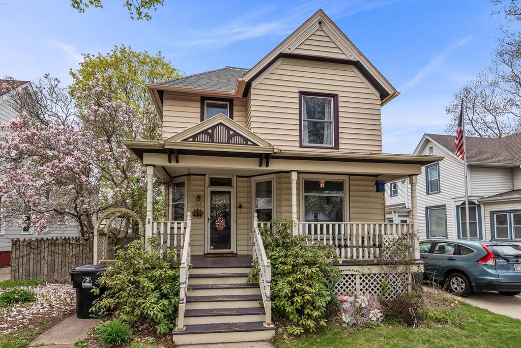 1612 Main STREET, Racine, WI 53402