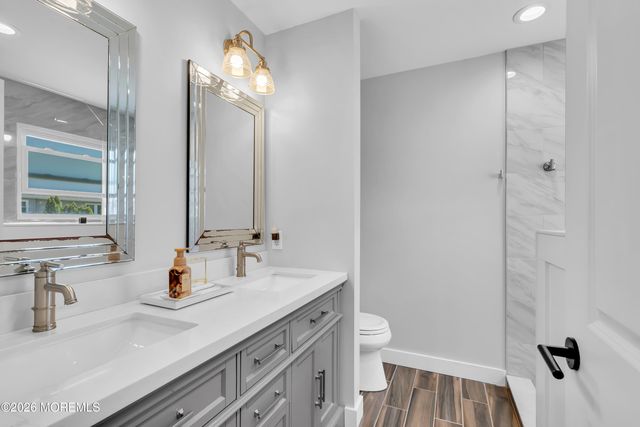 7 Lindner Lane, Howell, NJ 07731