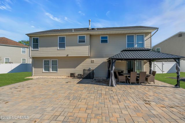 7 Lindner Lane, Howell, NJ 07731