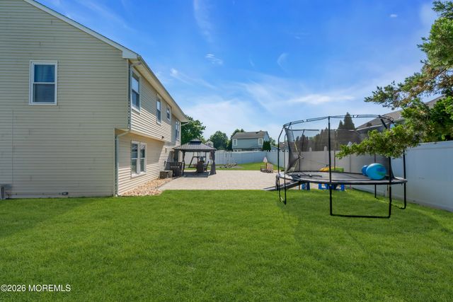 7 Lindner Lane, Howell, NJ 07731