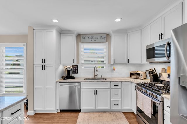 7 Lindner Lane, Howell, NJ 07731