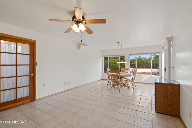 107 E Los Arcos, Green Valley, AZ 85614