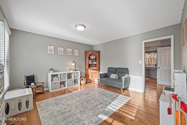 704 Knights Bridge Rd, Maryville, TN 37803