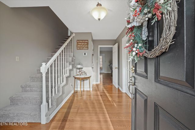 704 Knights Bridge Rd, Maryville, TN 37803