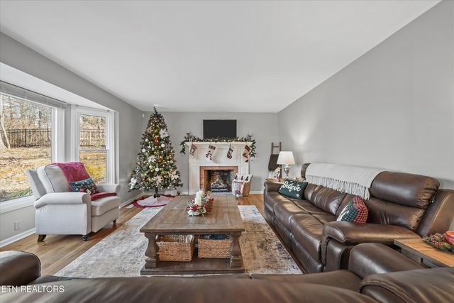 704 Knights Bridge Rd, Maryville, TN 37803