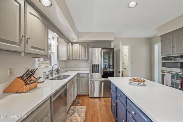 704 Knights Bridge Rd, Maryville, TN 37803