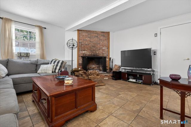 31 Longview Drive, Ridgefield, CT 06877