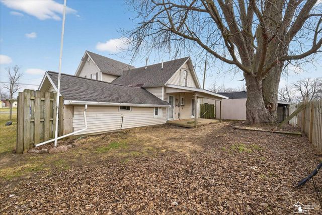 5813 W Temperance Road, Ottawa Lake, MI 49267