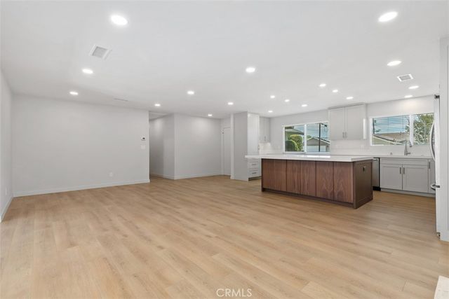 15881 Pilgrim, Huntington Beach, CA 92647