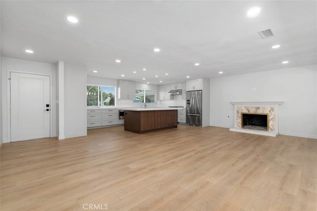 15881 Pilgrim, Huntington Beach, CA 92647