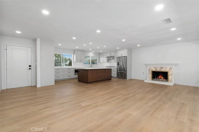 15881 Pilgrim, Huntington Beach, CA 92647