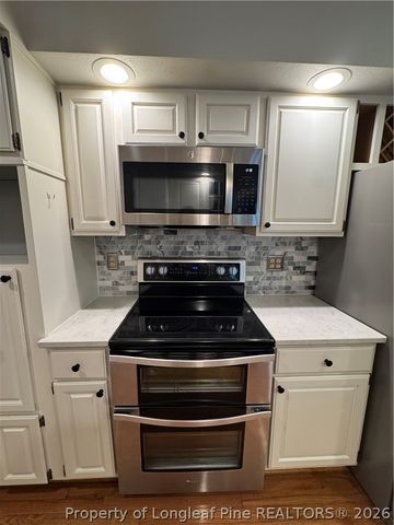 6874 Towbridge Road, Fayetteville, NC 28306