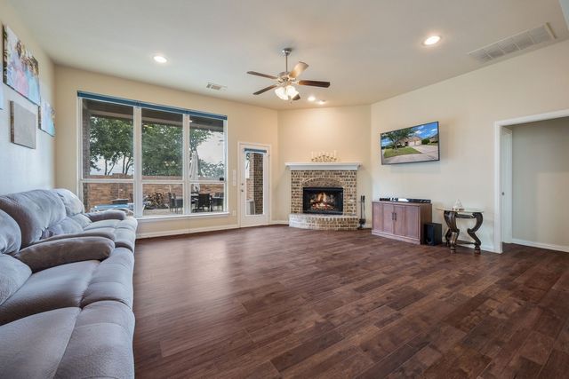 1001 Brigham Drive, Forney, TX 75126