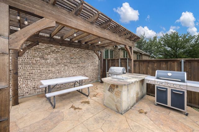 1001 Brigham Drive, Forney, TX 75126