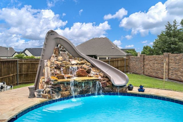1001 Brigham Drive, Forney, TX 75126