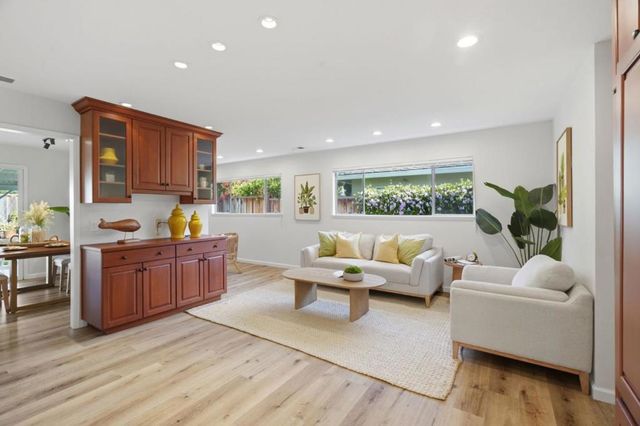 1763 Walnut Drive, Mountain View, CA 94040