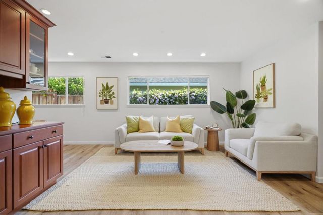 1763 Walnut Drive, Mountain View, CA 94040